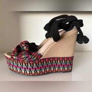 NEW - SIZE 8.5 SCHUTZ DELUNA ANKLE TIE WEDGE ESPADRILLE SANDAL NEON MULTICOLOR